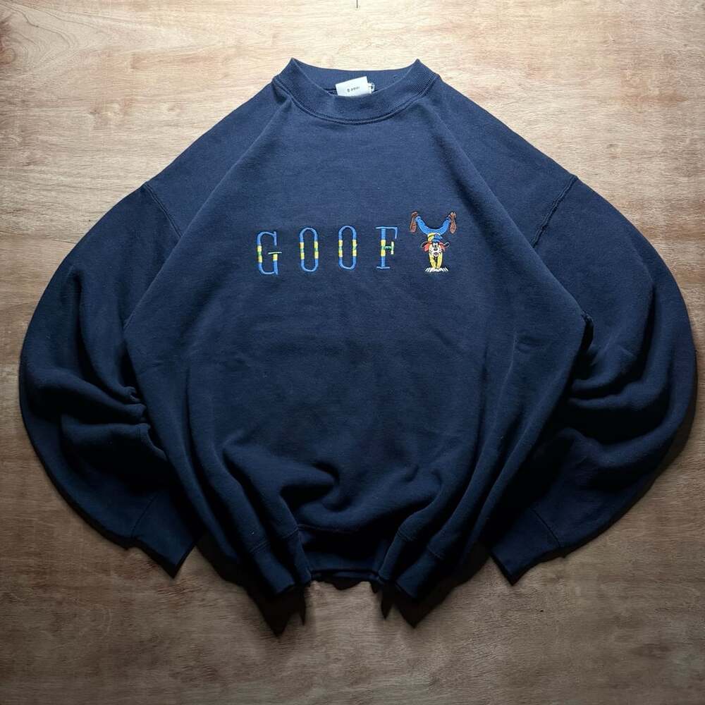 Vintage Mickey & Co Disney Goofy Sweatshirt Size Large Blue Embroidered
